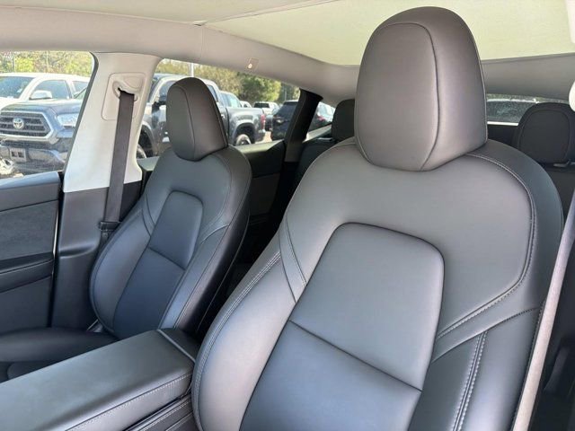 Used 2024 Tesla Model Y Long Range image 11