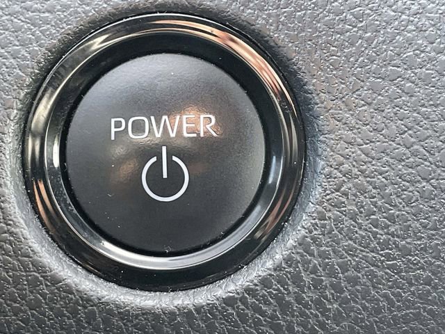 Used 2025 Toyota Camry SE image 21