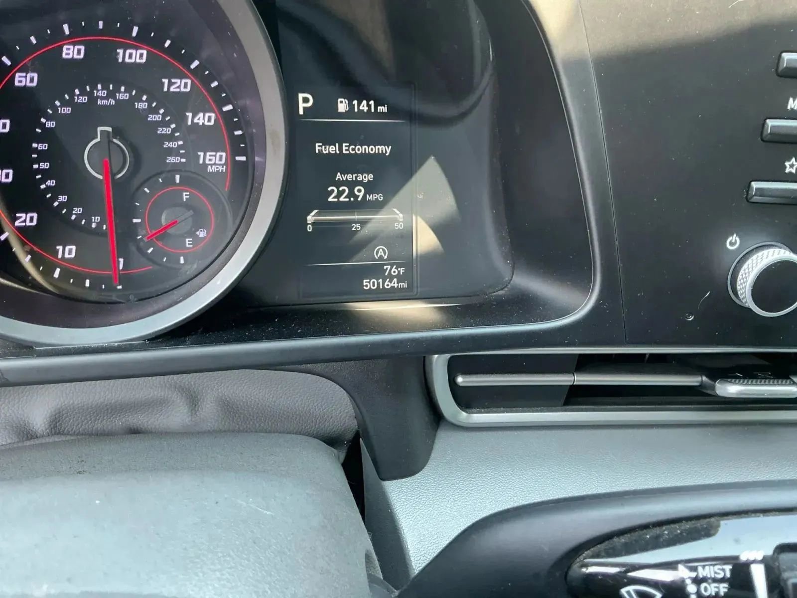 Used 2022 Hyundai Elantra SE image 22
