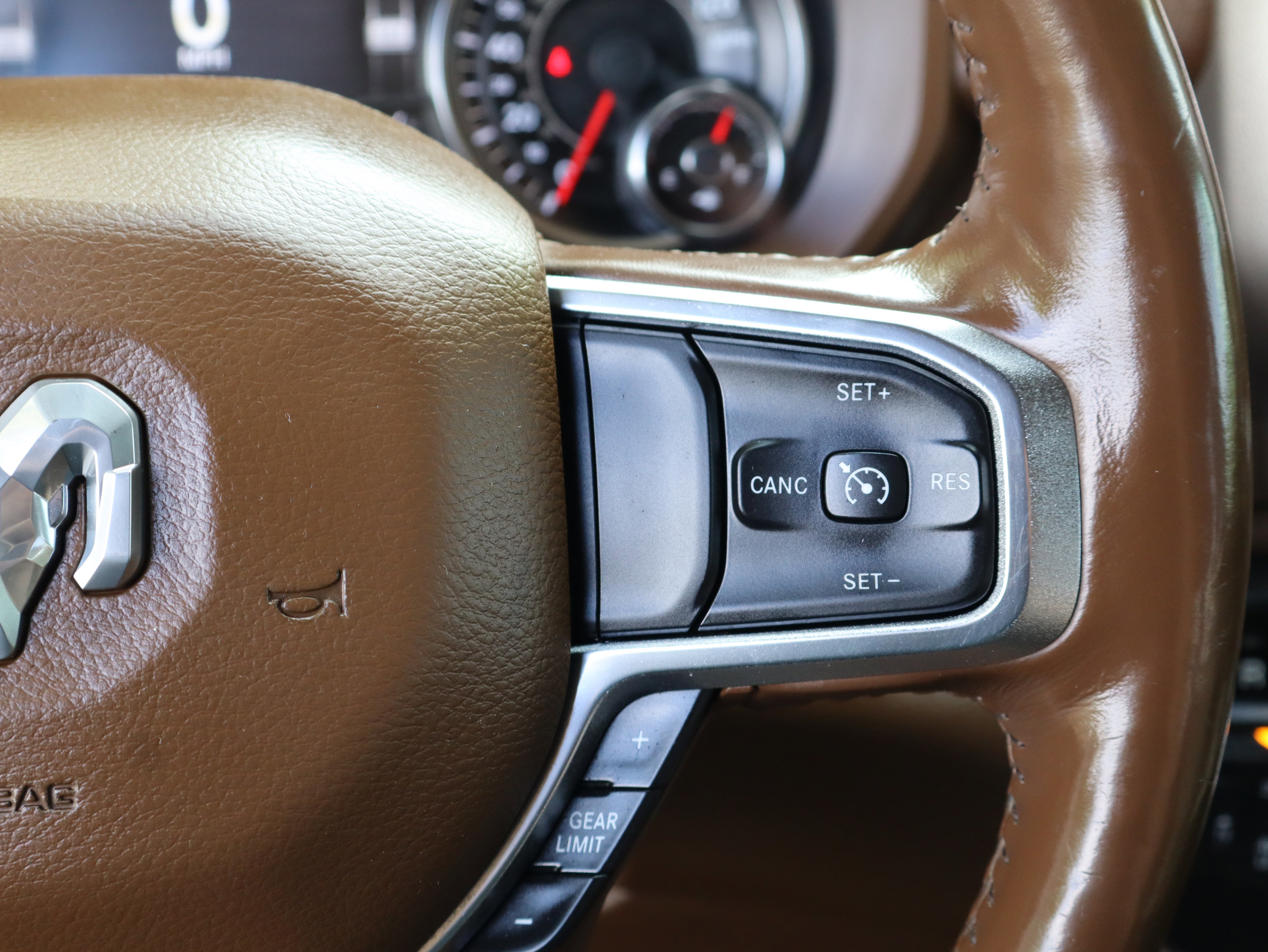 Used 2019 RAM 1500 Laramie image 27