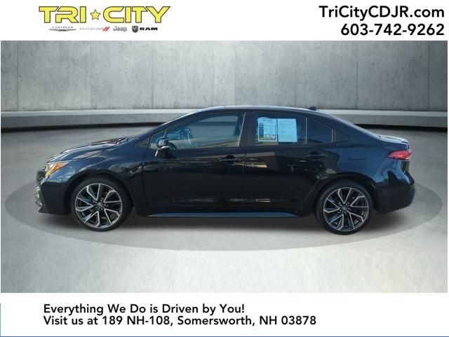 Used 2022 Toyota Corolla SE image 2