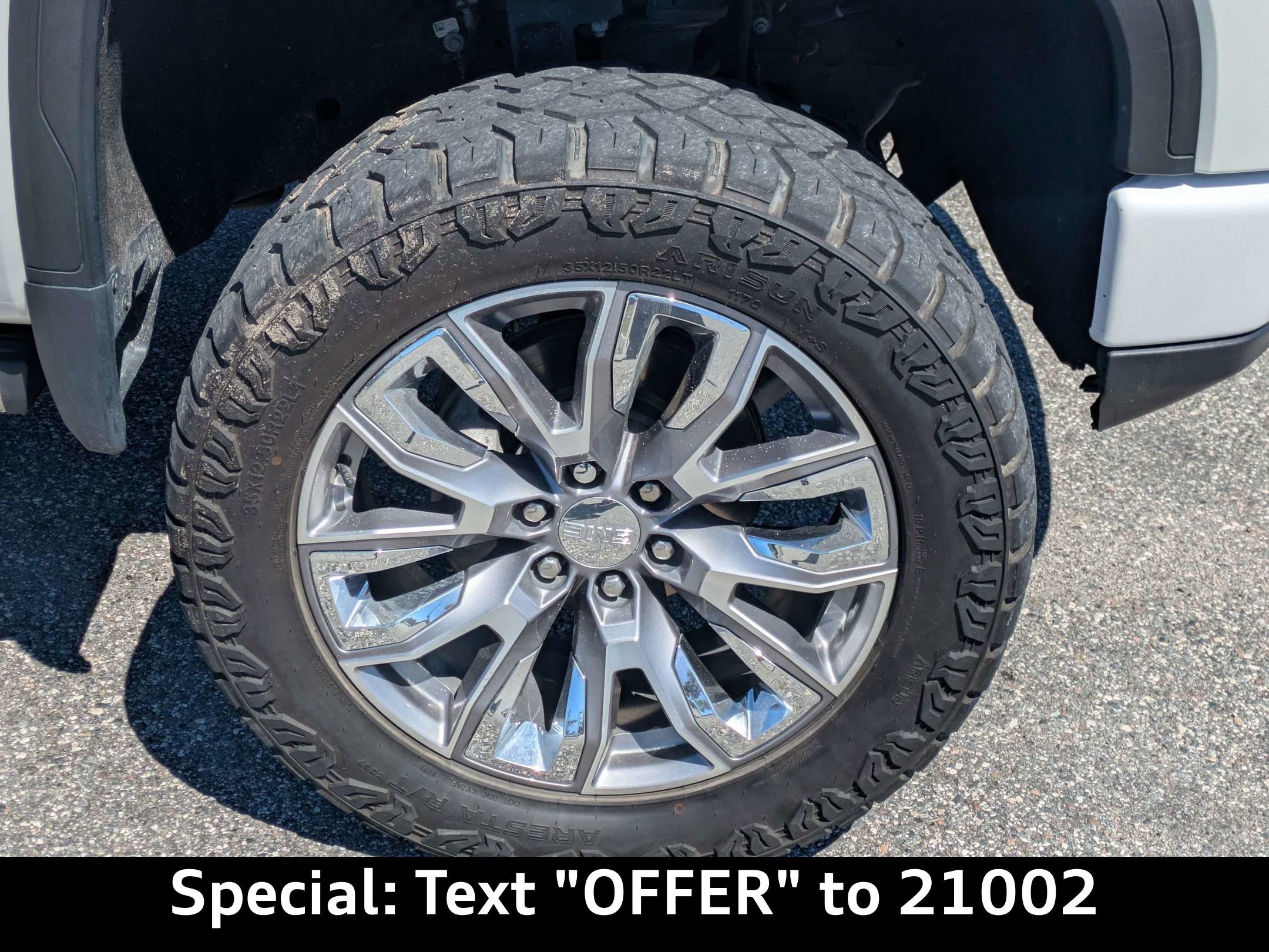 Used 2024 GMC Sierra 1500 Denali w/ Denali Reserve Package AWD/4WD image 11