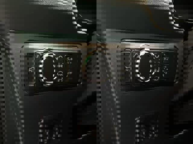 New 2025 Ford Maverick XLT w/ XLT Luxury Package image 15