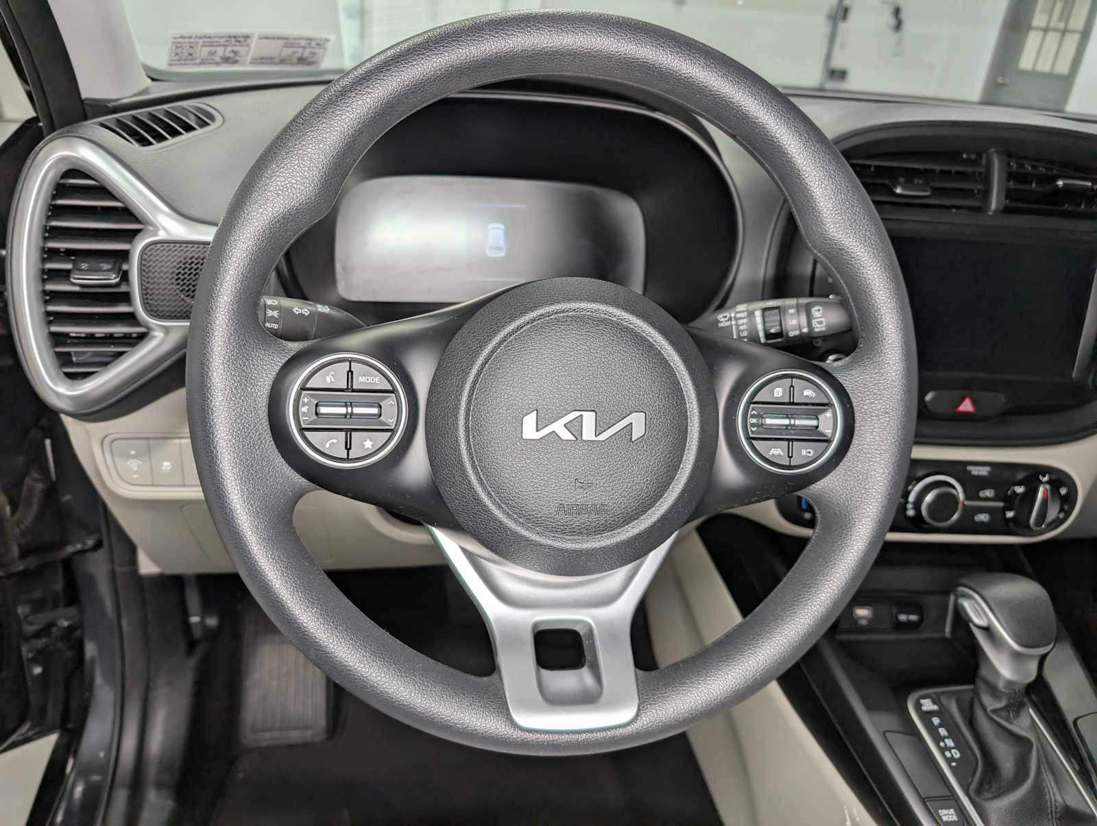 Certified 2023 Kia Soul LX image 32