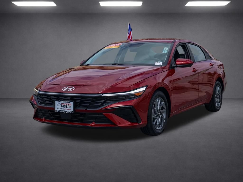 Used 2024 Hyundai Elantra SEL FWD image 8