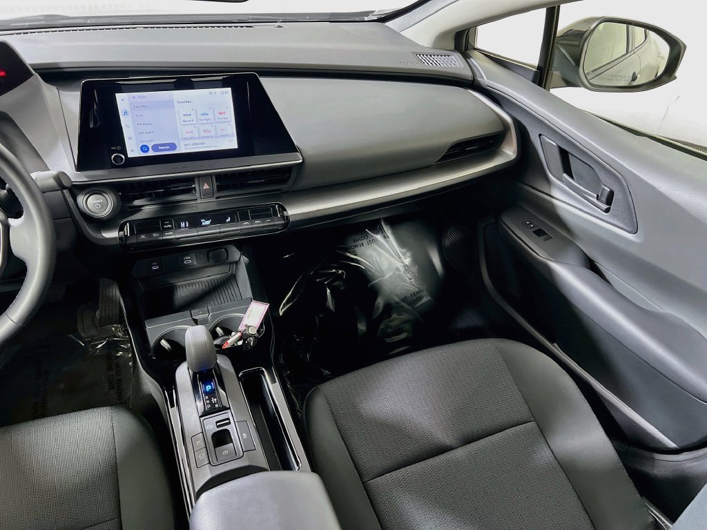 Certified 2025 Toyota Prius LE FWD image 20