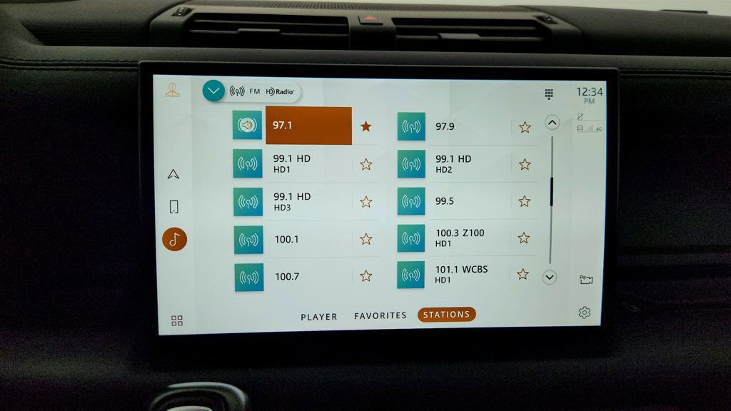 Used 2023 Land Rover Defender 110 X image 19