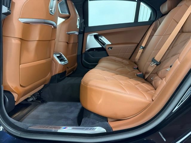 Certified 2024 BMW 740i xDrive w/ Premium Package 2 AWD/4WD image 17