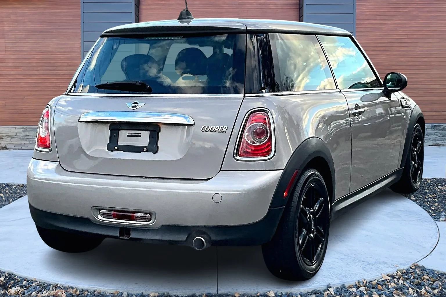 Used 2013 MINI Cooper Hardtop image 12