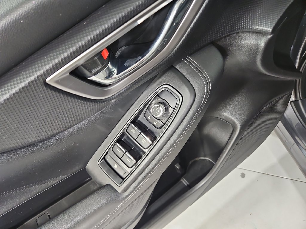 Used 2020 Subaru Forester Limited AWD/4WD image 12
