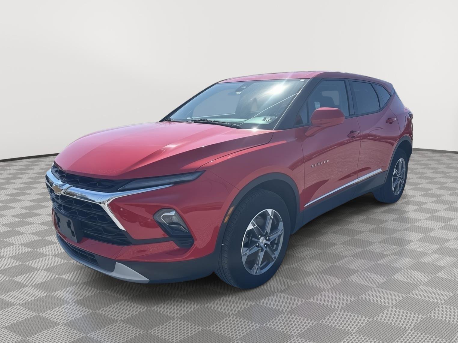 Used 2024 Chevrolet Blazer LT image 1