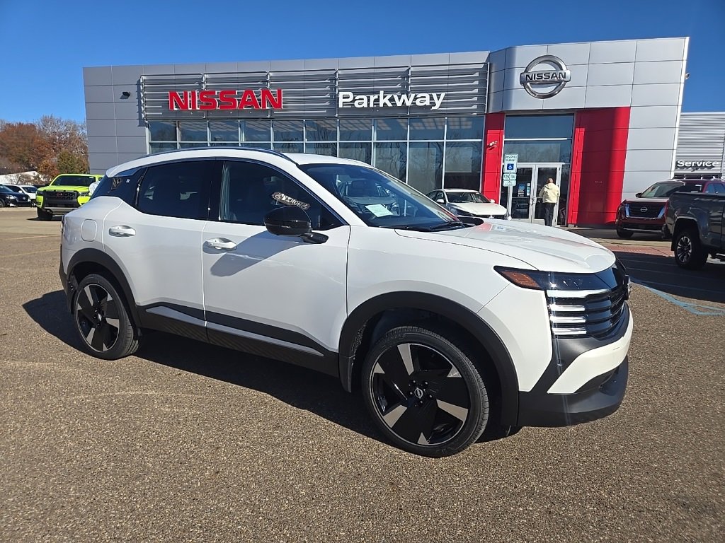 New 2026 Nissan Kicks SR