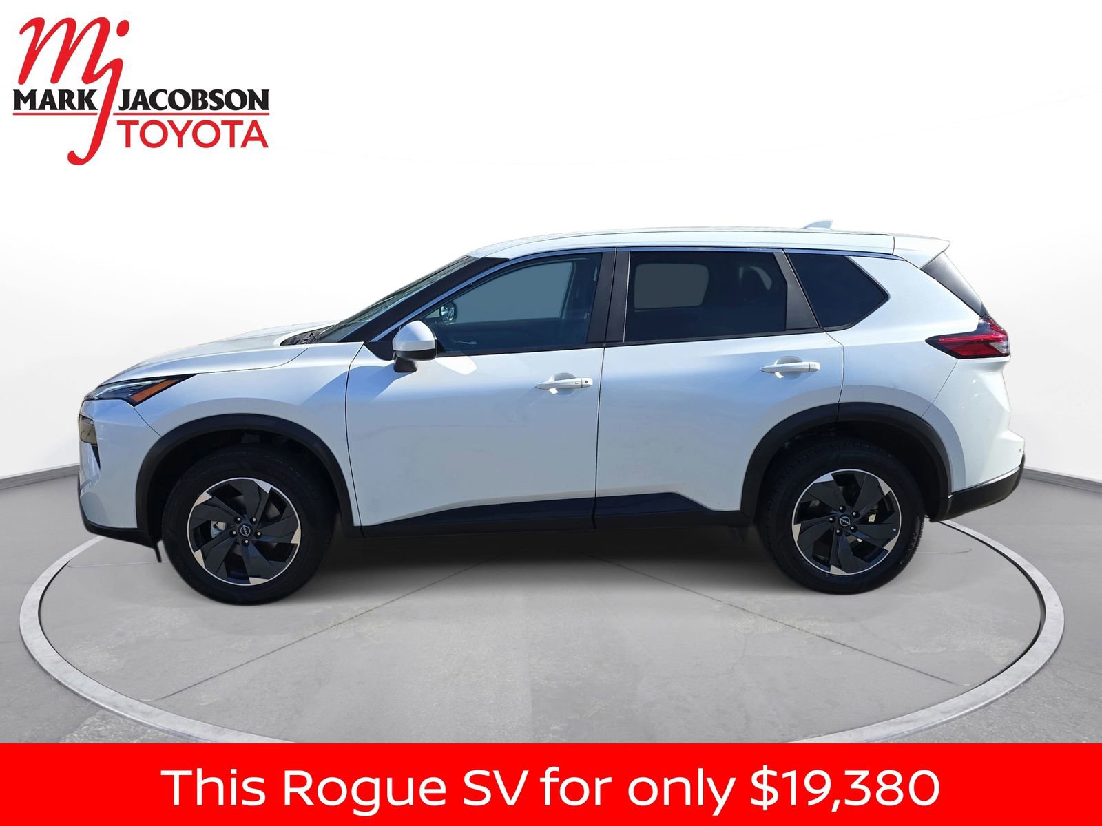 Used 2024 Nissan Rogue SV image 14
