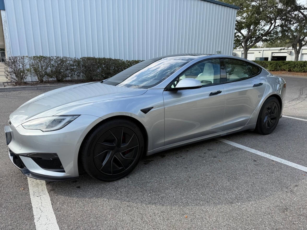 Used 2026 Tesla Model S Plaid image 2