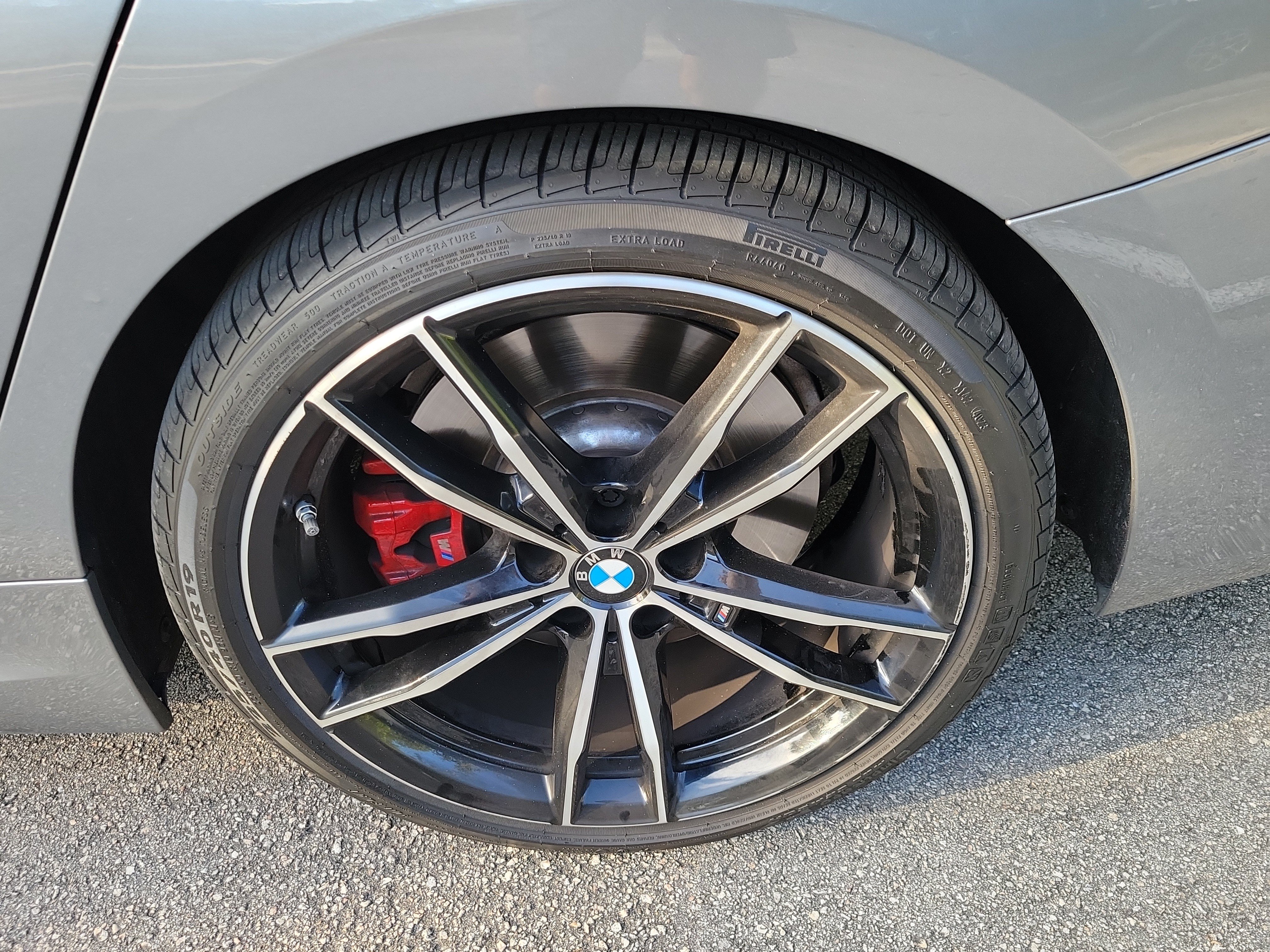 Used 2024 BMW 330i Sedan w/ M Sport Package RWD image 5