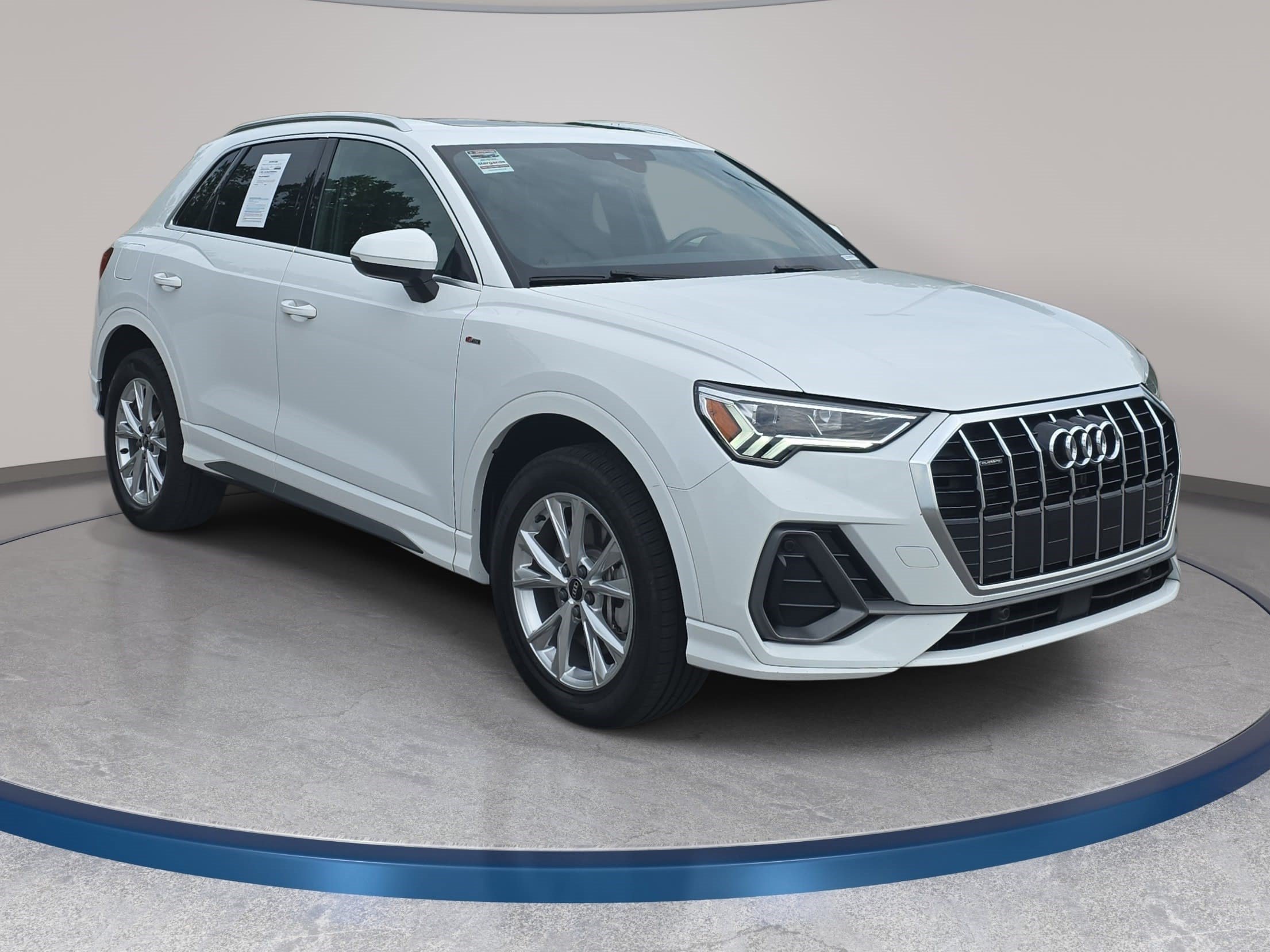 Used 2025 Audi Q3 2.0T Premium AWD/4WD image 3