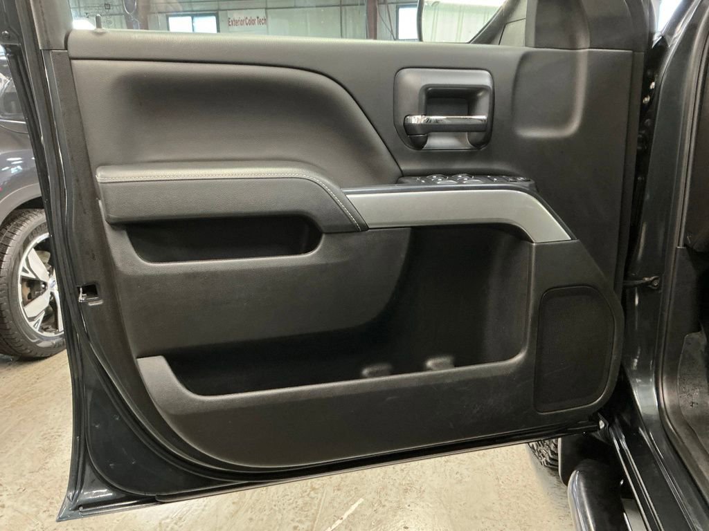 Used 2019 Chevrolet Silverado 1500 LT w/ All Star Edition image 14
