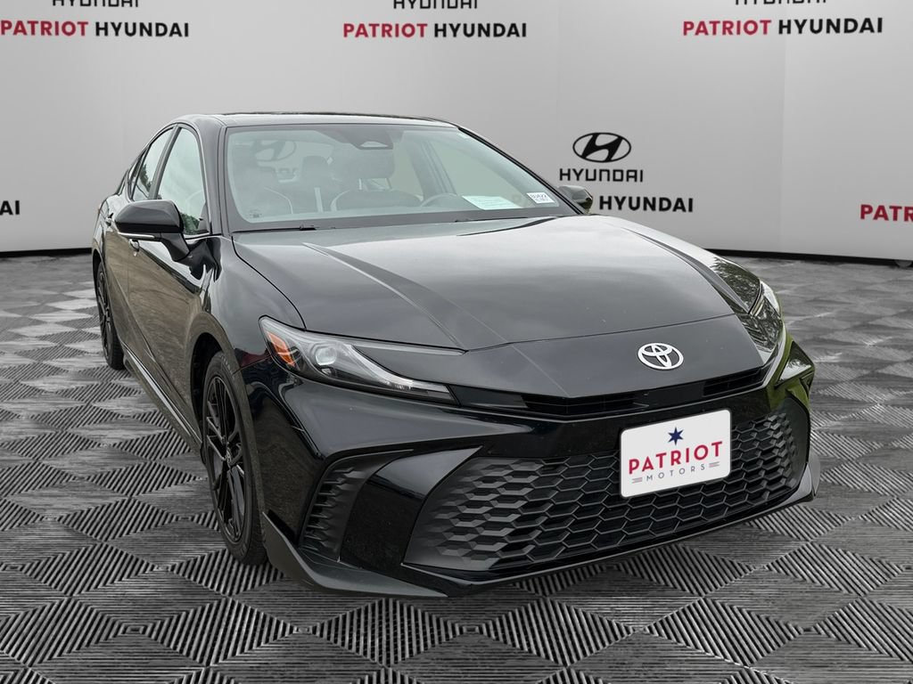 Used 2025 Toyota Camry SE