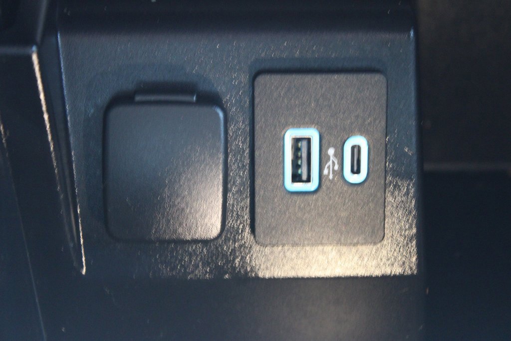 Used 2020 Ford Explorer ST image 19