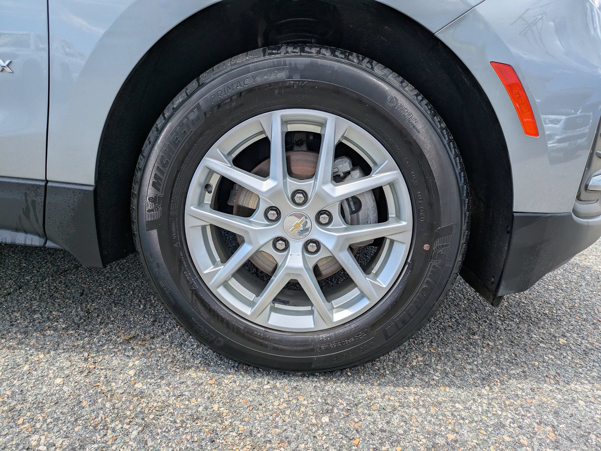 Used 2024 Chevrolet Equinox LS w/ LS Convenience Package FWD image 12