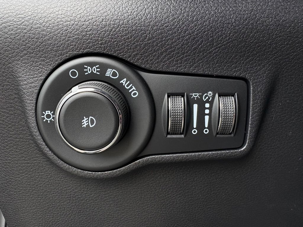 New 2026 Jeep Compass Latitude AWD/4WD image 11
