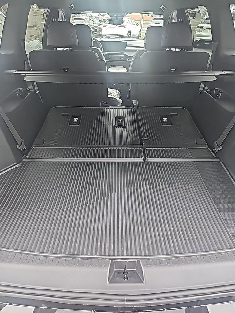 New 2026 Buick Enclave Sport Touring w/ Power Package image 8