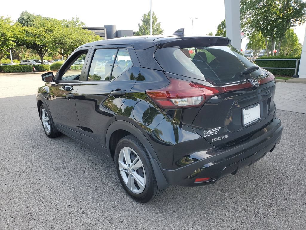 Certified 2025 Nissan Kicks Play S FWD image 3