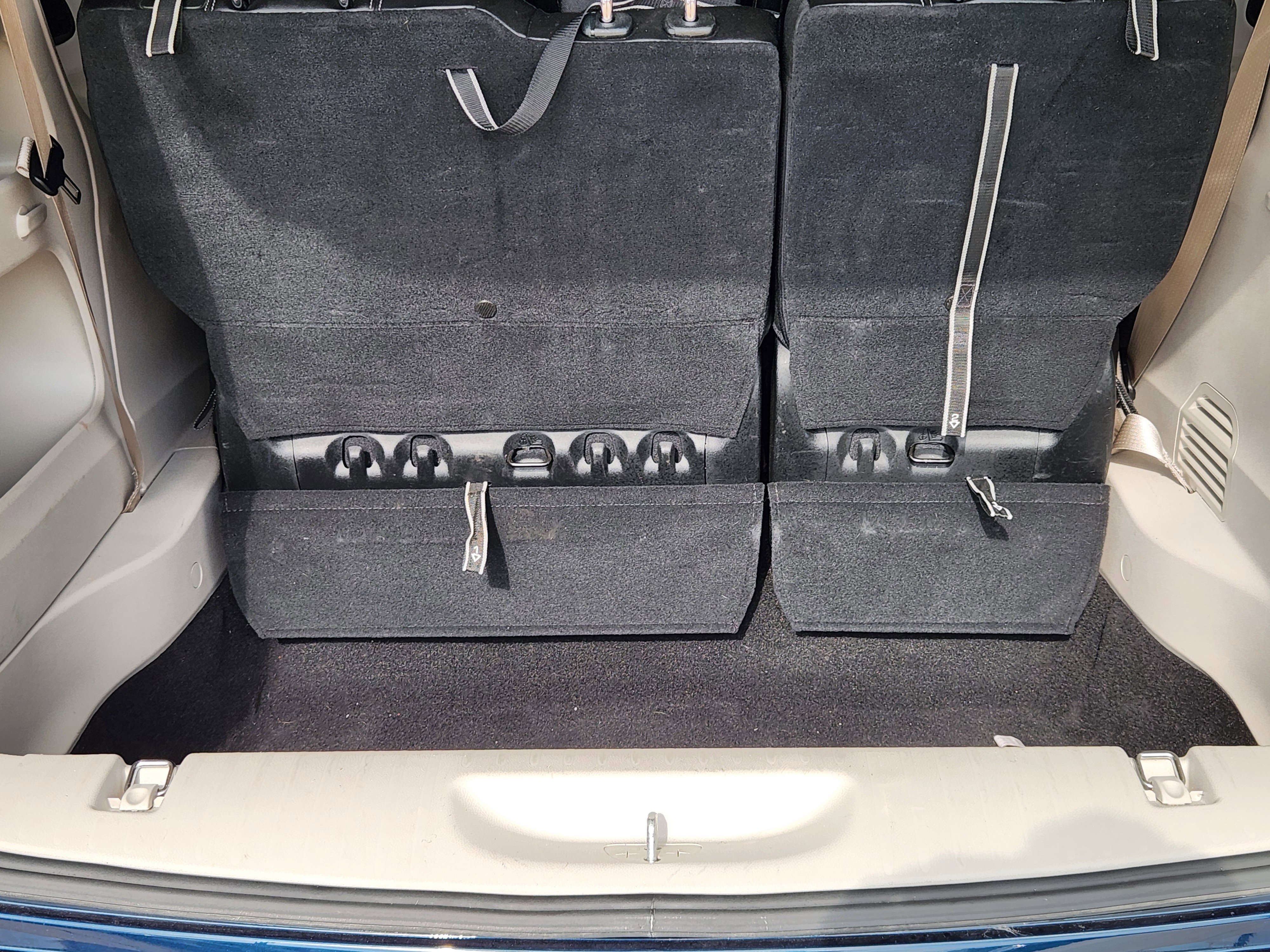 Used 2023 Chrysler Pacifica Touring-L FWD image 36