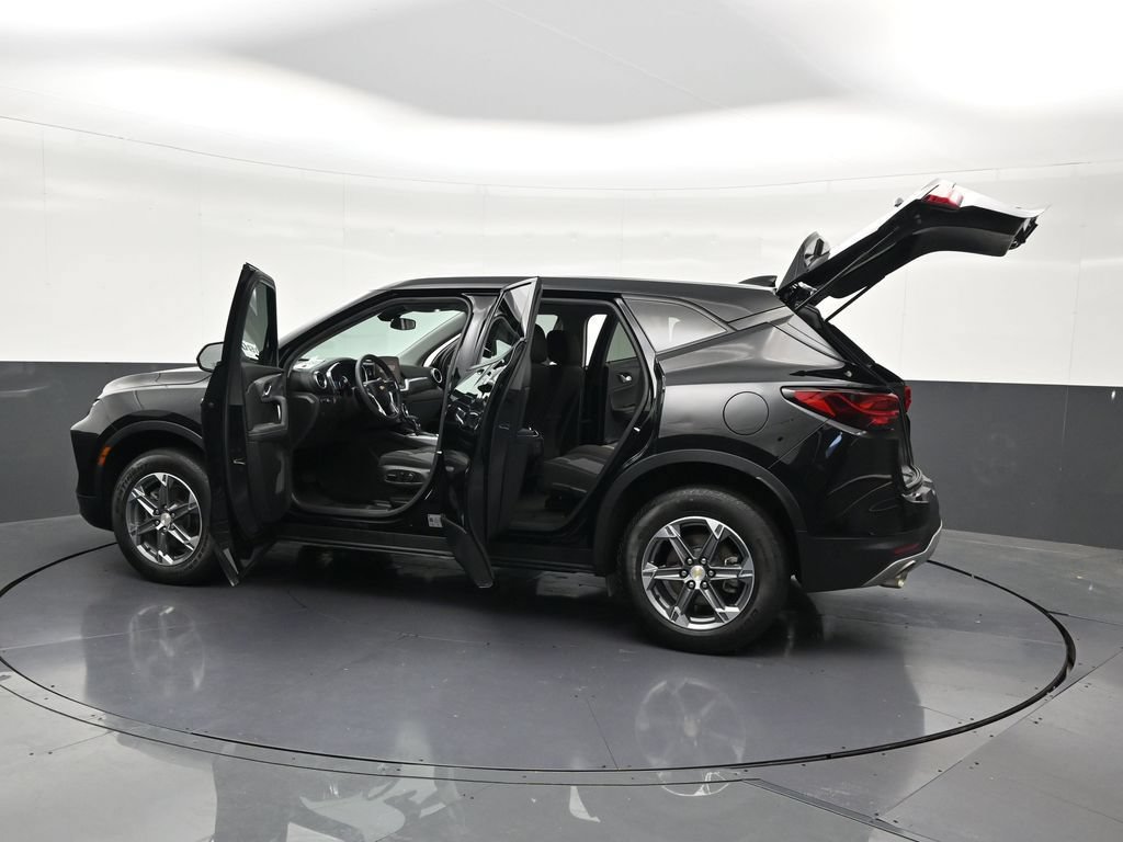 Used 2023 Chevrolet Blazer LT FWD image 35