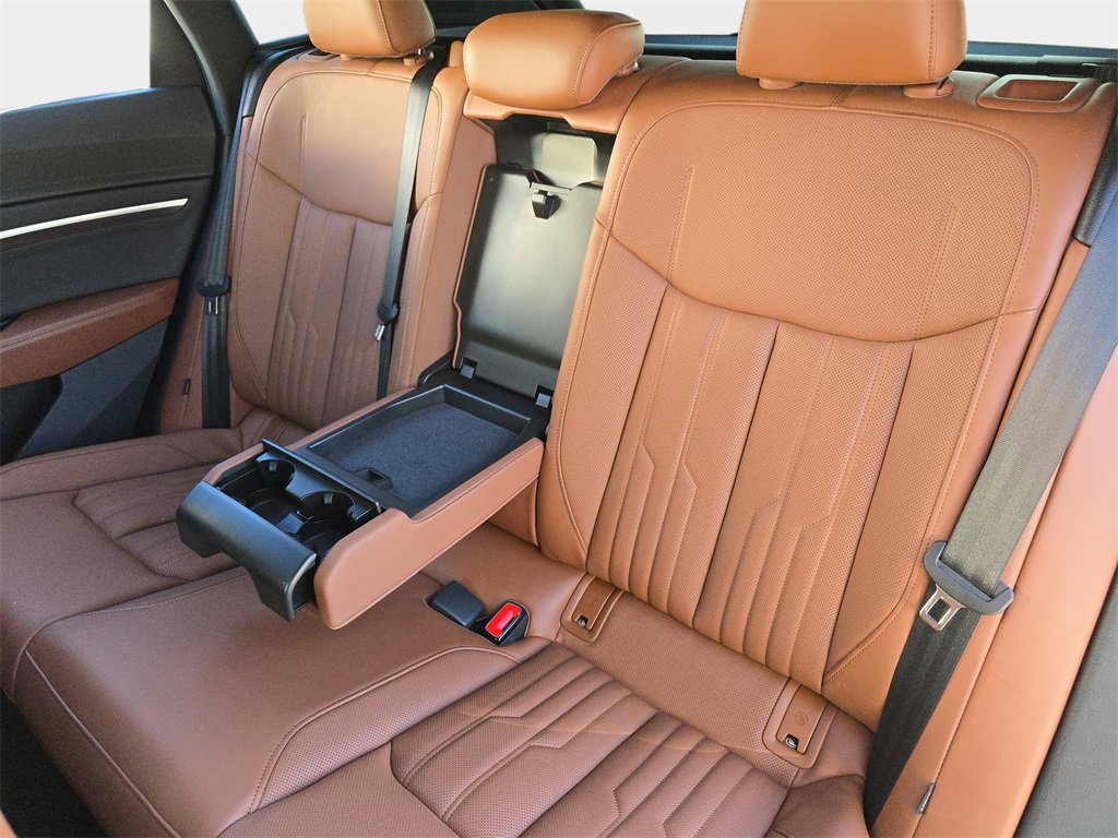 Certified 2022 Audi e-tron Chronos image 14