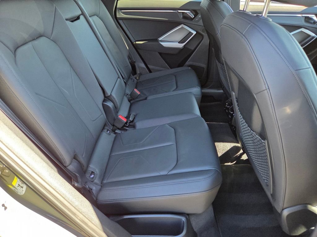 Used 2023 Audi Q3 2.0T Premium w/ Convenience Package image 19