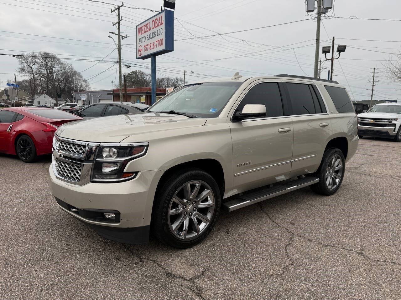 Used 2017 Chevrolet Tahoe LT w/ LT Signature Package RWD image 1