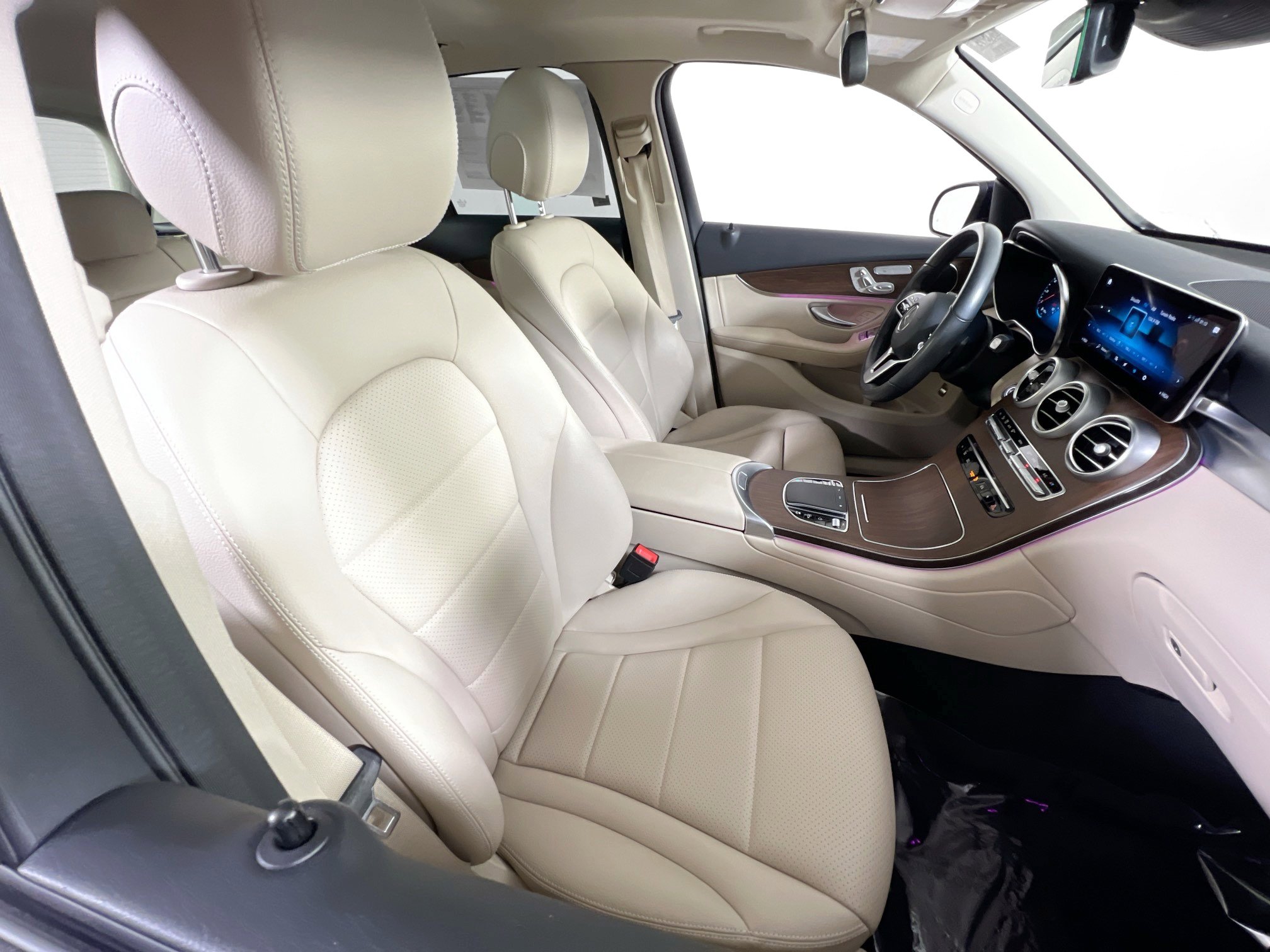 Used 2022 Mercedes-Benz GLC 300 4MATIC image 27