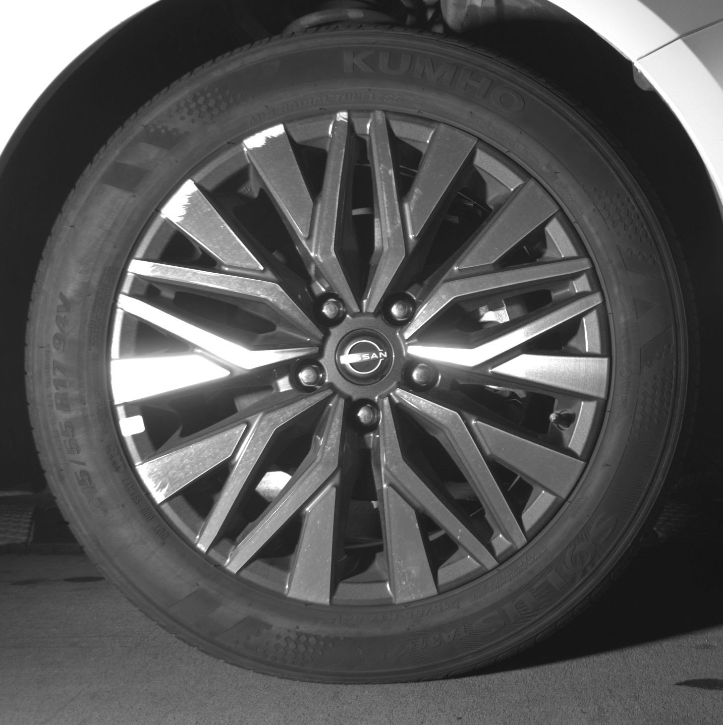 Used 2025 Nissan Altima 2.5 SV FWD image 13