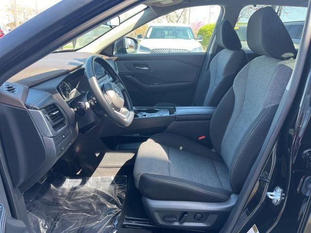 Used 2023 Nissan Rogue SV FWD image 24
