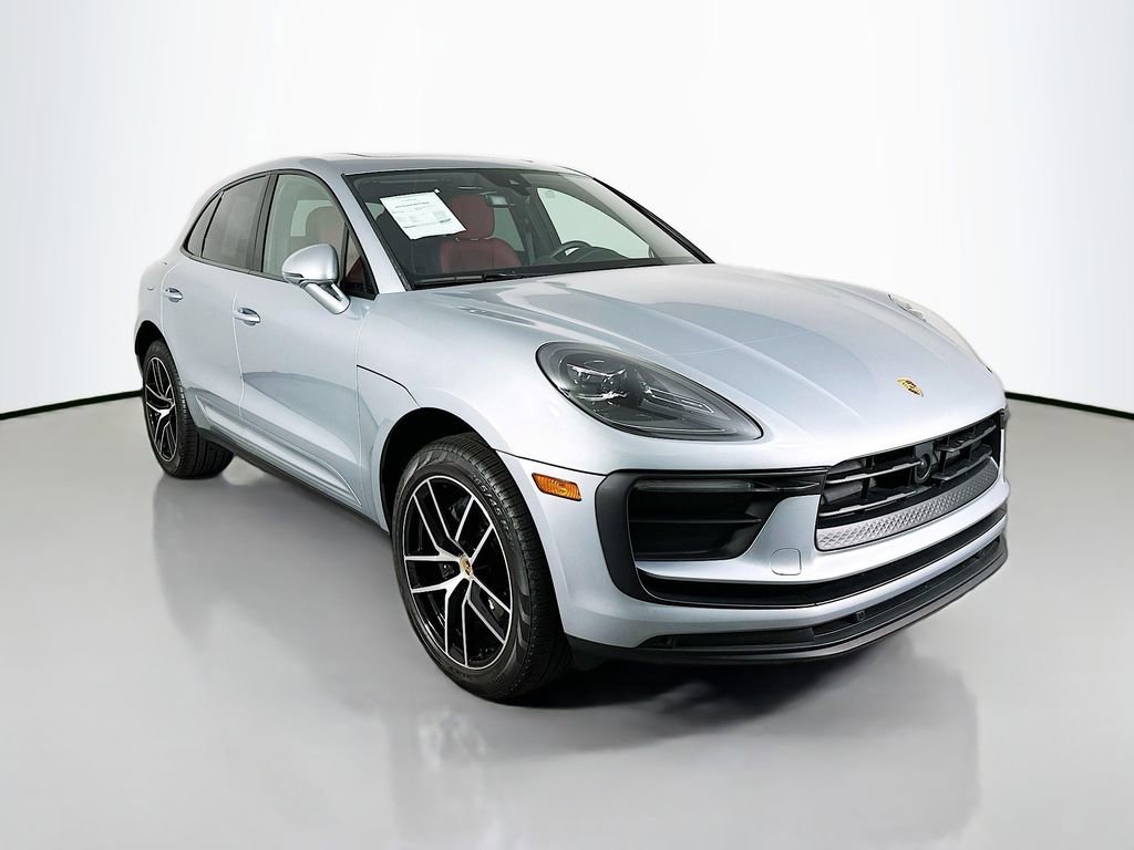 New 2025 Porsche Macan image 7