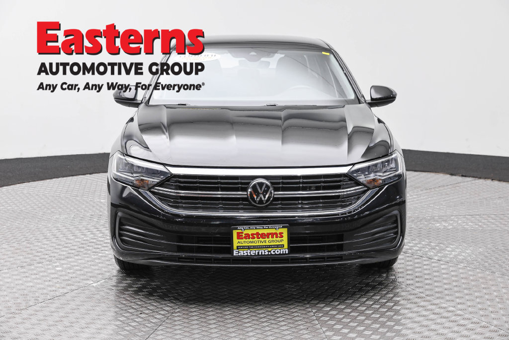 Used 2024 Volkswagen Jetta S FWD image 3