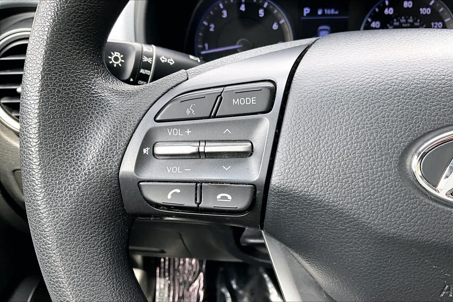 Used 2020 Hyundai Kona SE FWD image 24