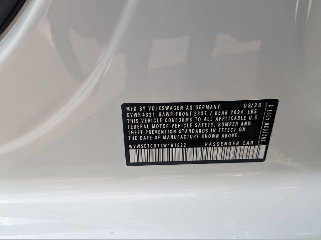 Used 2026 Volkswagen GTI SE FWD image 32