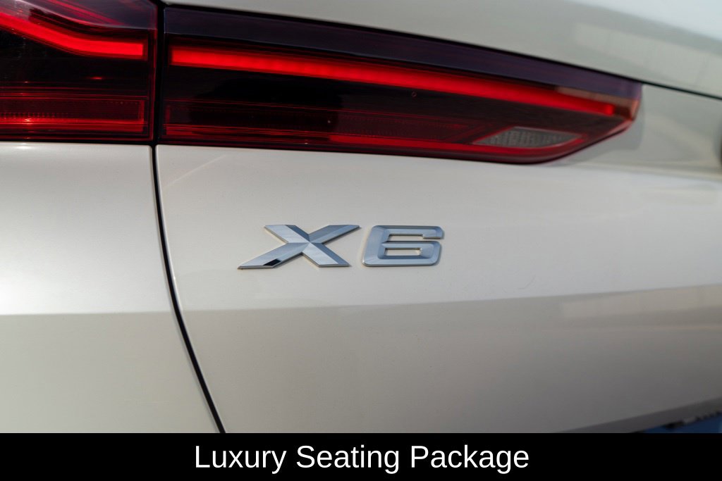 Used 2022 BMW X6 xDrive40i w/ M Sport Package AWD/4WD image 9