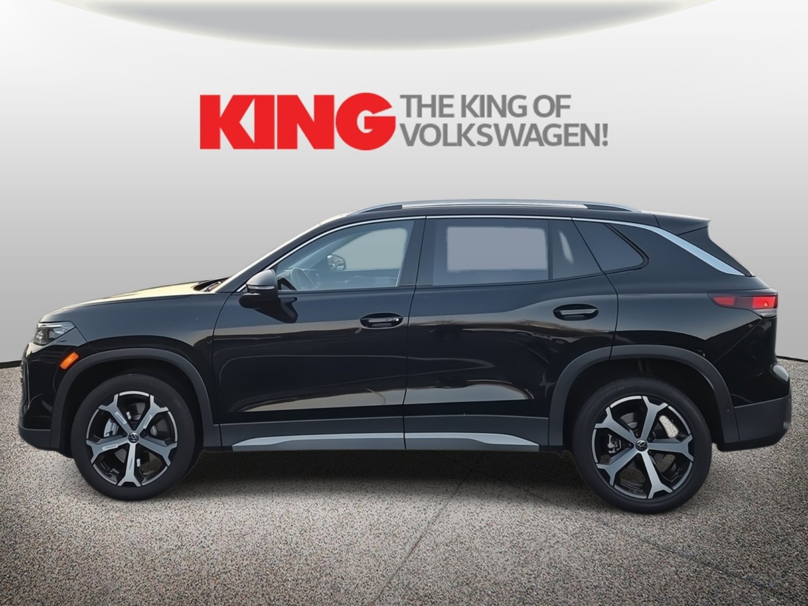 New 2026 Volkswagen Tiguan SE image 7