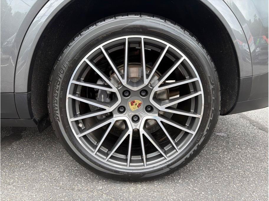 Used 2019 Porsche Cayenne S AWD/4WD image 25