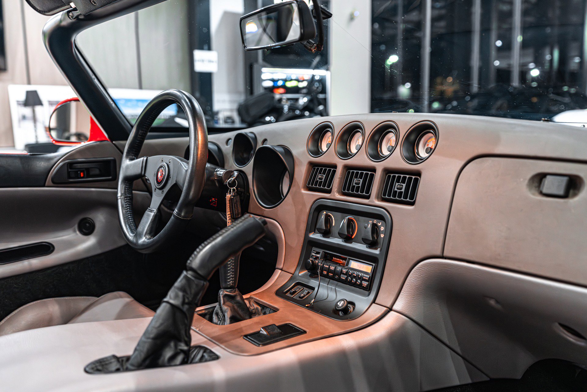 Used 1993 Dodge Viper RT/10 image 23