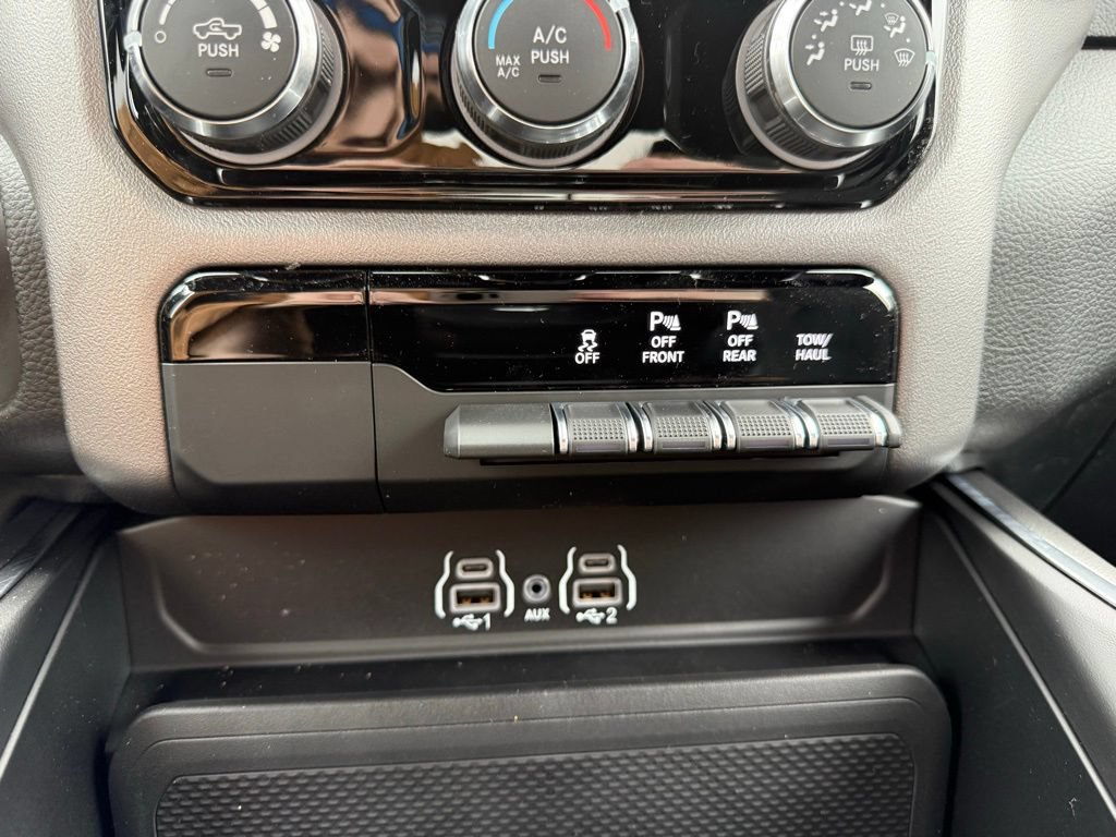 New 2026 RAM 1500 Big Horn AWD/4WD image 45