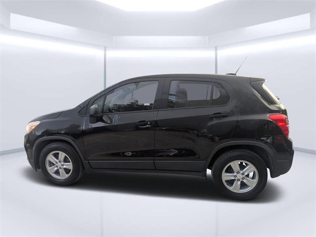 Used 2020 Chevrolet Trax LS w/ Tint and Cruise Package image 6