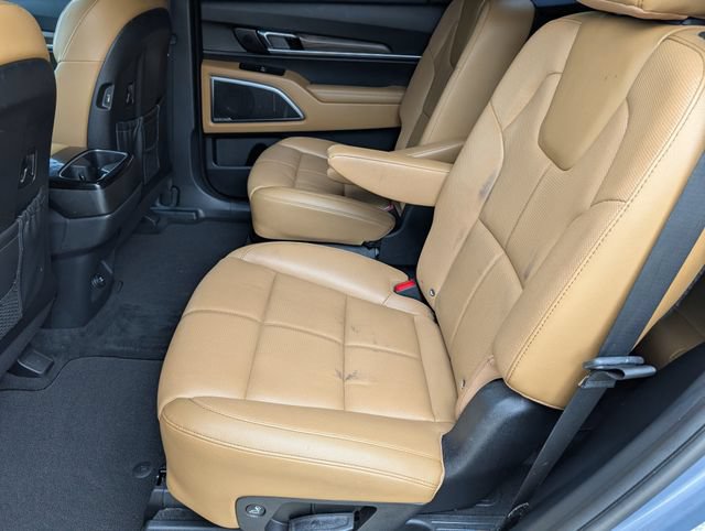 Used 2021 Kia Telluride SX w/ Towing Package FWD image 11