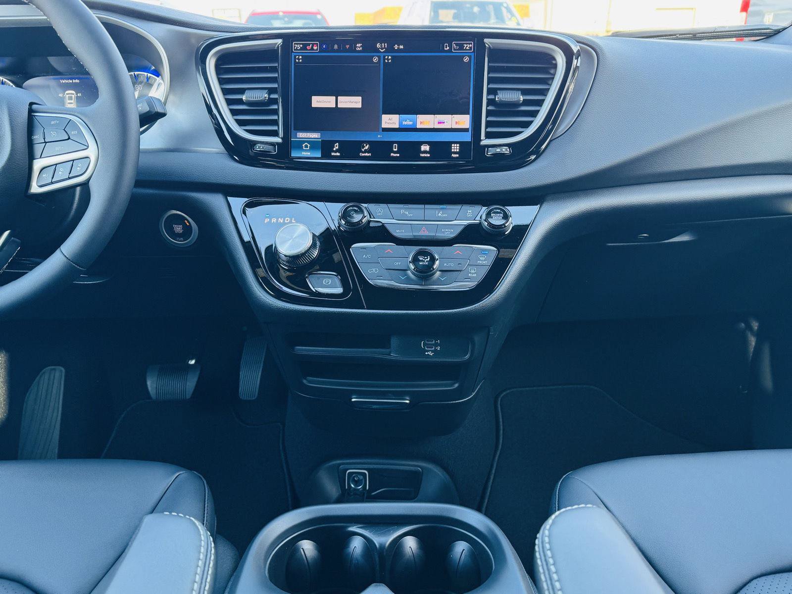 New 2026 Chrysler Voyager LX FWD image 27