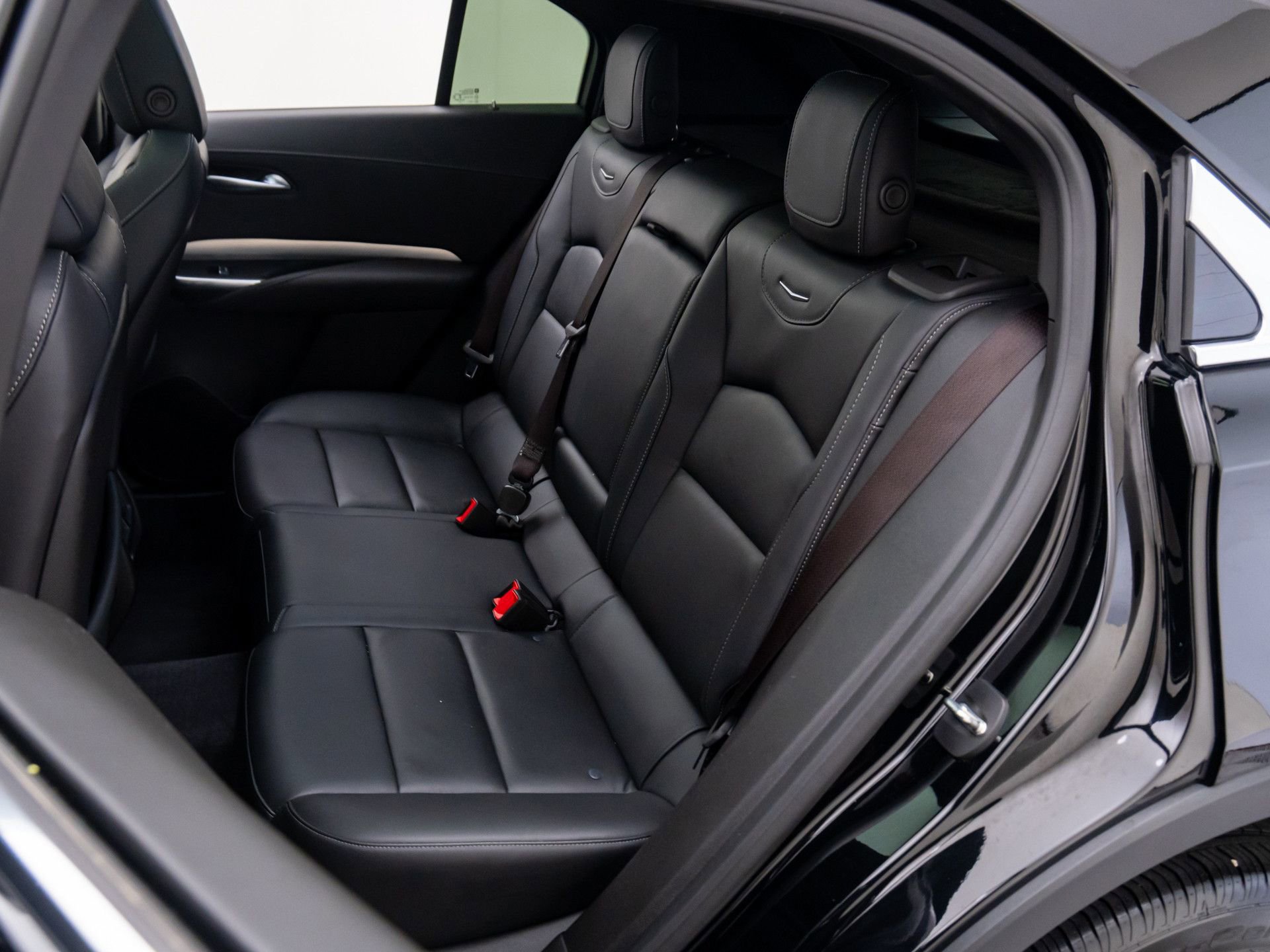 Certified 2023 Cadillac XT4 Premium Luxury w/ Cold Weather Package image 20