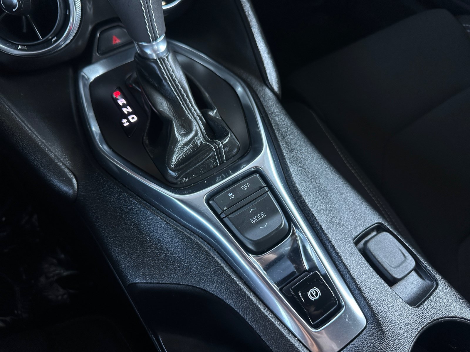 Used 2022 Chevrolet Camaro LT w/ RS Package RWD image 16