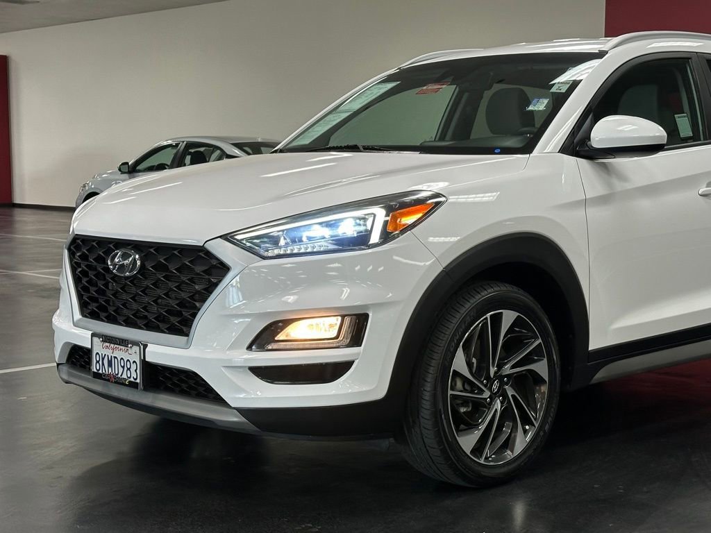 Used 2019 Hyundai Tucson Sport image 11